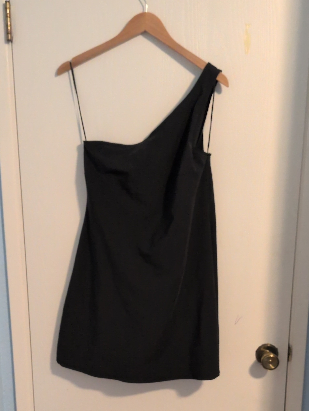 Abercrombie & Fitch Black One-Shoulder Athletic Dress